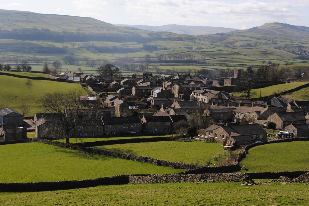 Sykes House Bed & Breakfast Askrigg Bagian luar foto